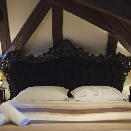 Old Town Boutique Apartment