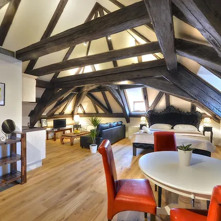 Old Town Boutique פראג